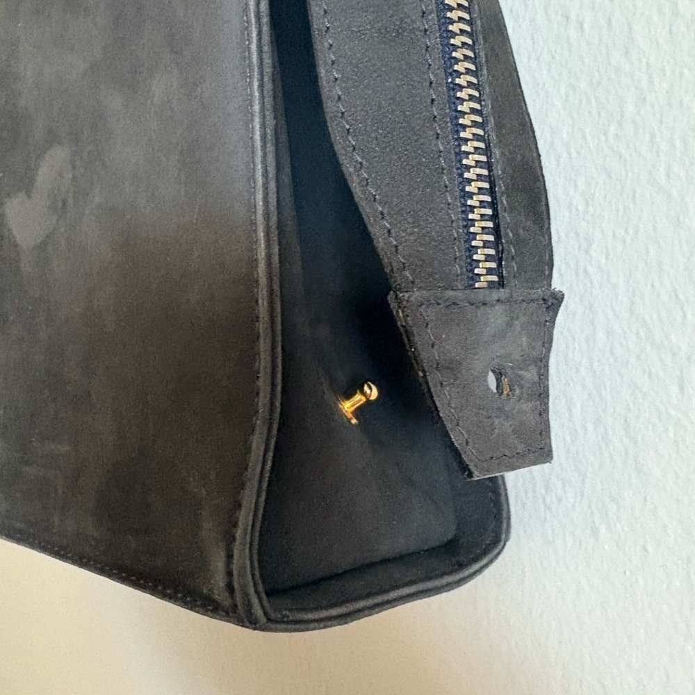 Vintage Salvatore Ferragamo Black Soft Leather/Suede Purse - Picture 12 of 15